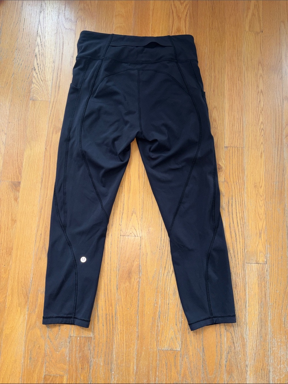 Lulu Lemon Active Leggings - Picture 2 of 4